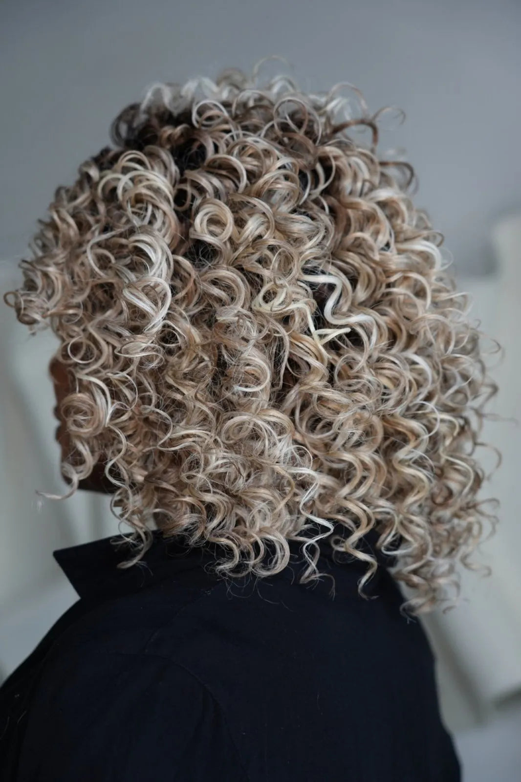 Wig Natural Peyton color BLONDE - JANET COLLECTION