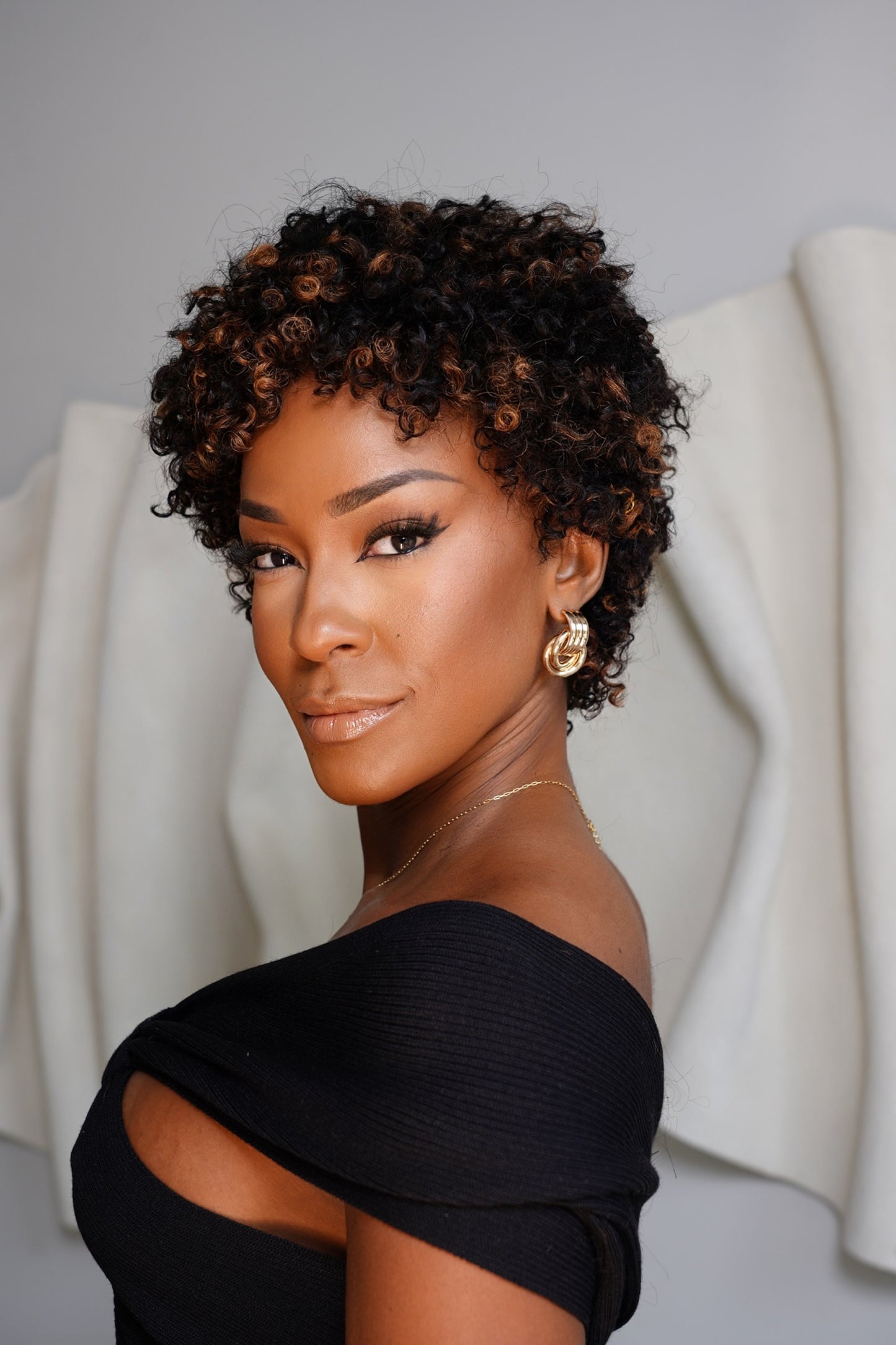 Wig Humana Josiane cor 1B/30