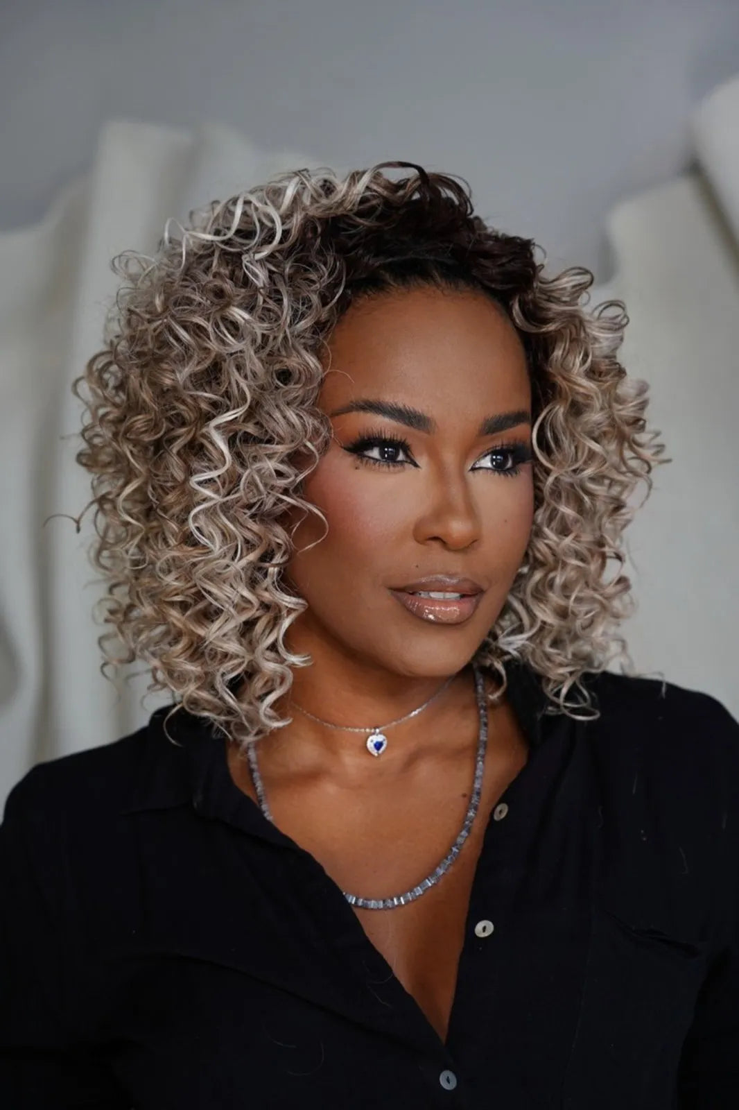 Wig Natural Peyton color BLONDE - JANET COLLECTION
