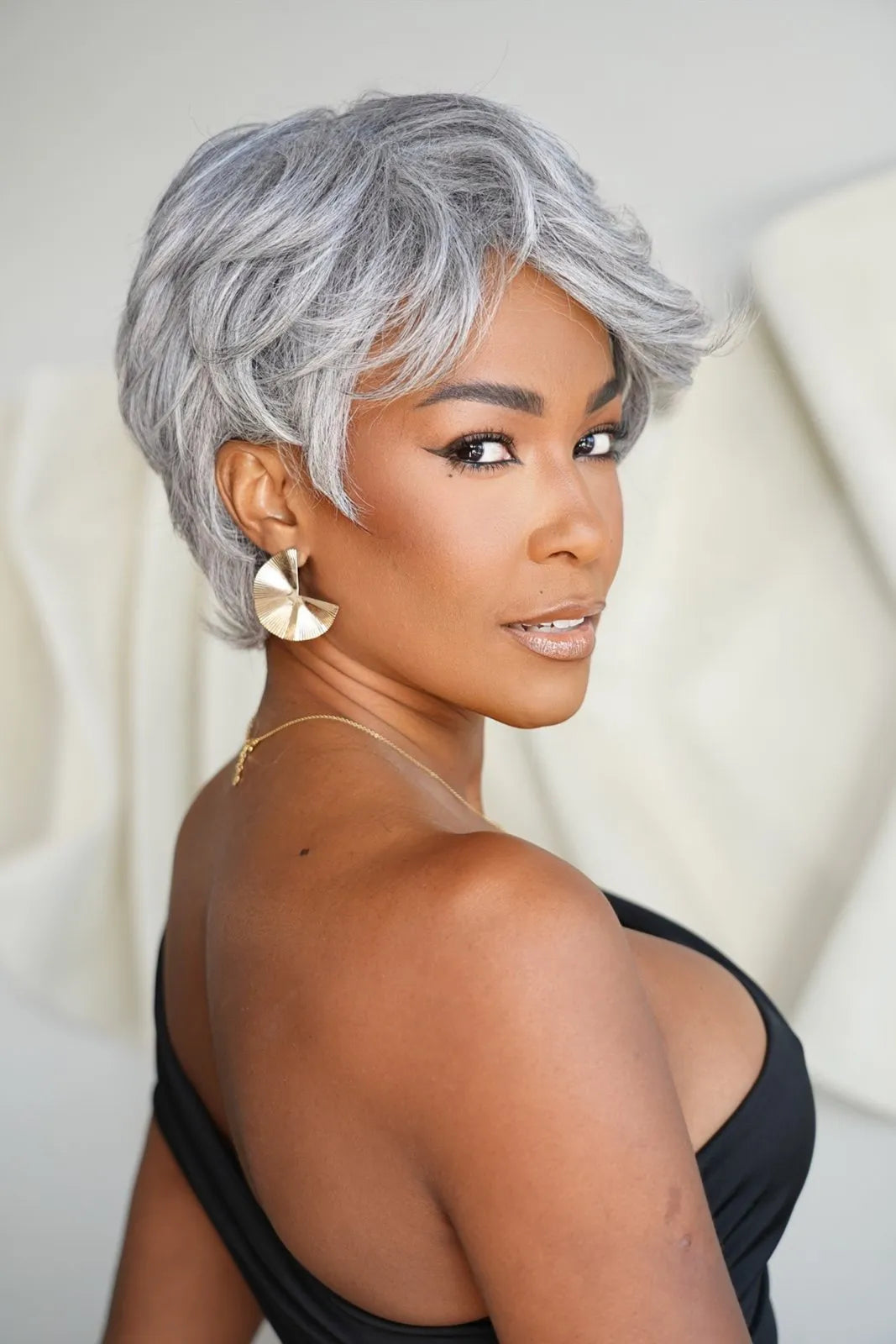 Wig Célia cor Grey - Coleção Gênesis