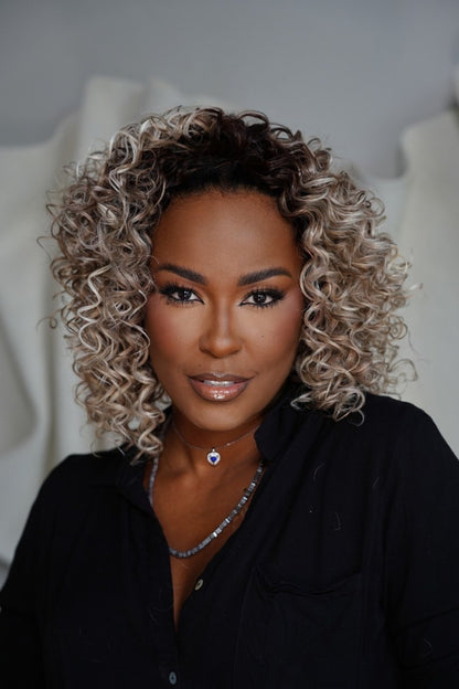 Wig Natural Peyton color BLONDE - JANET COLLECTION