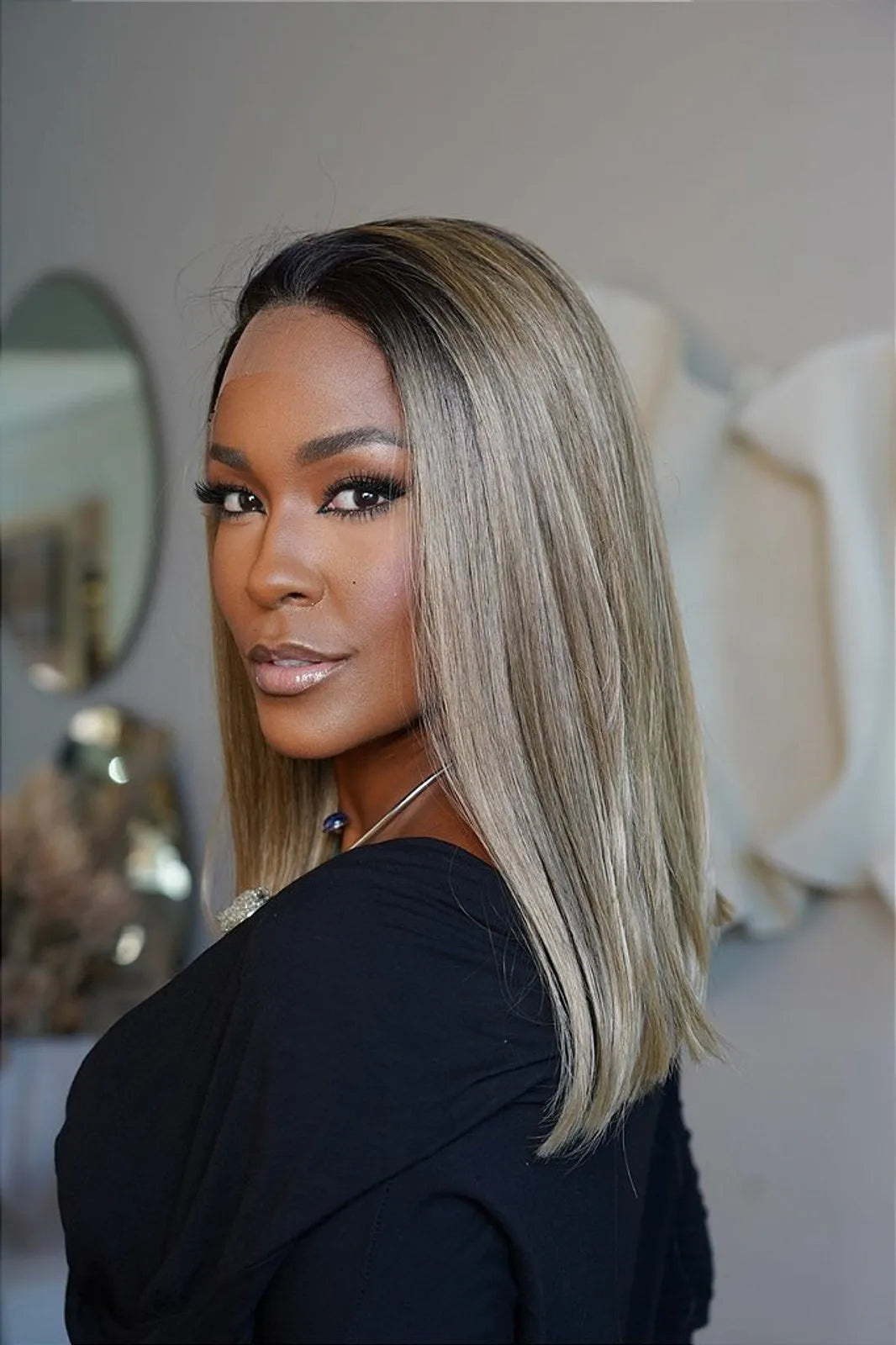 Lace front Eleny 16A